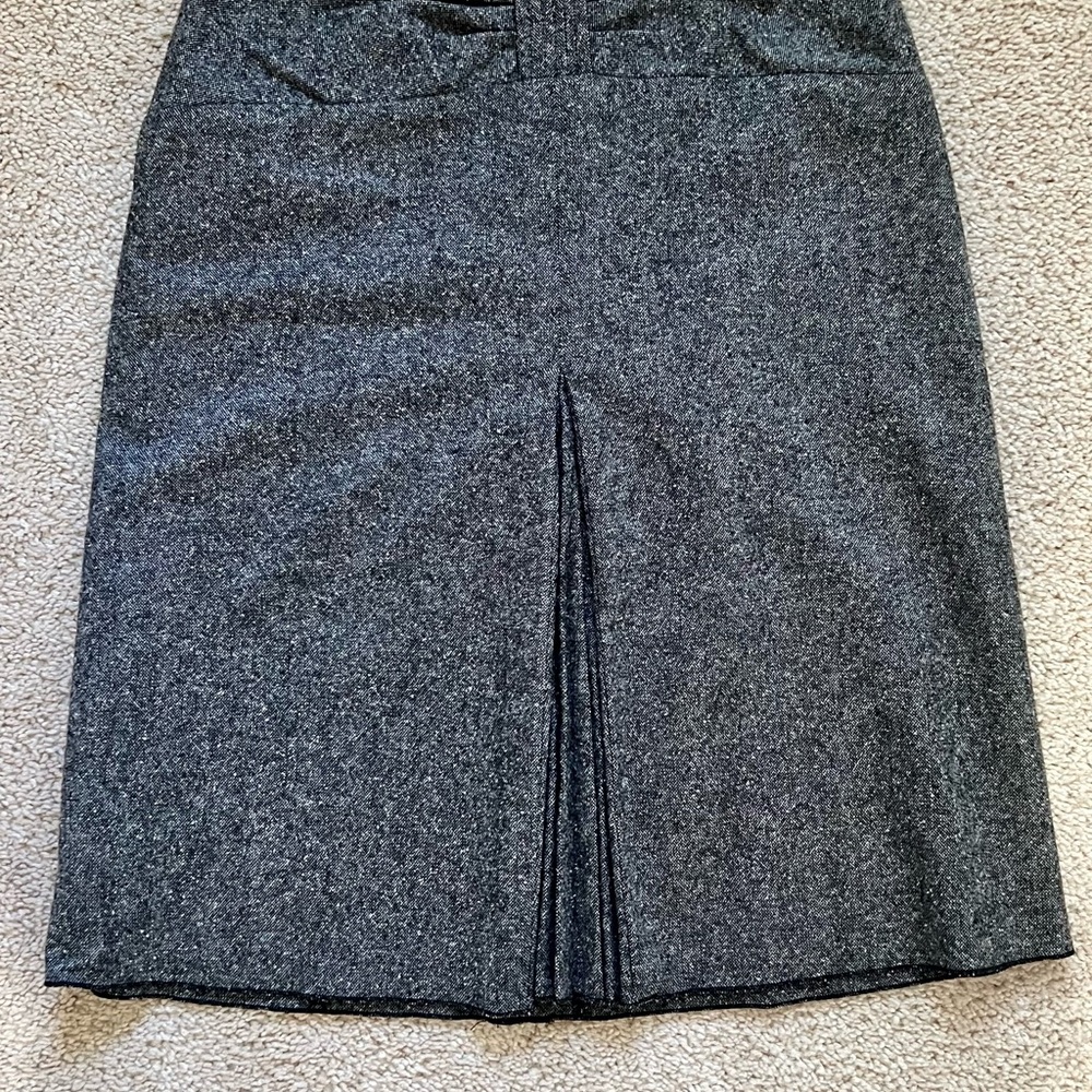 Vatit Itthi Women's Skirt, size 2